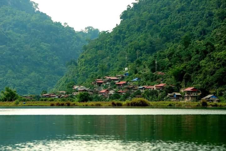 Tran Xuan Homestay Ba Be Village Esterno foto