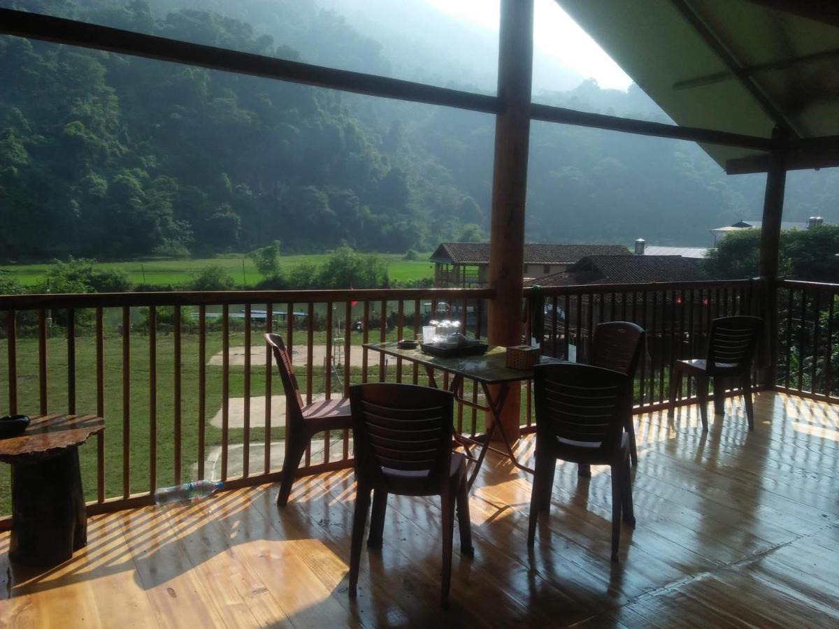 Tran Xuan Homestay Ba Be Village Esterno foto
